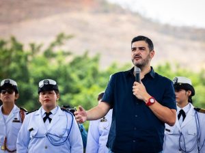 Alcalde Aquiles Alvarez inaugura el Interbarrial de fútbol de diario El Universo que cuenta con 8.500 jugadores