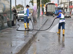 4.000 kg de basura se recogen a diario en el sector de la Av. Cacique Tomalá