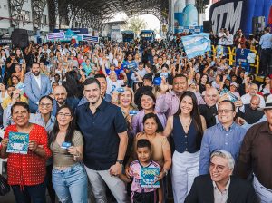 Alcalde Aquiles Alvarez lideró la entrega de las primeras 500 tarjetas La Guayaca