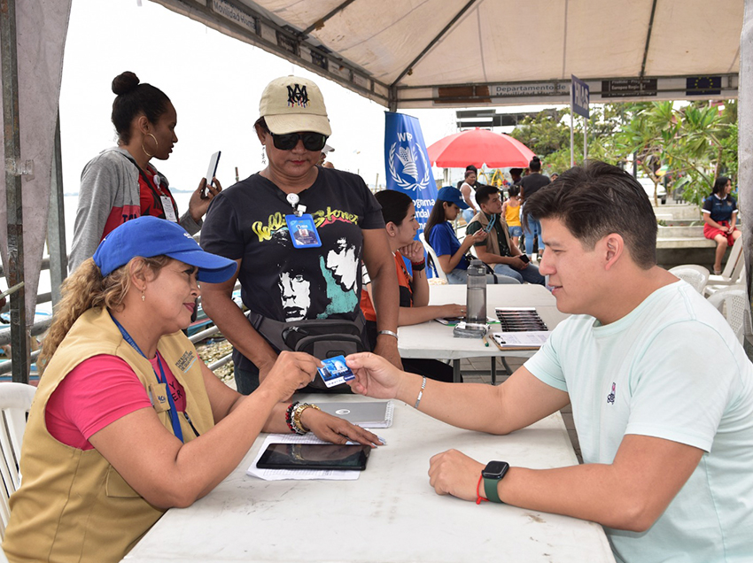 Feria Ciudadanía Integrados llevó servicios municipales a la cooperativa 5 de Agosto del Guasmo Norte