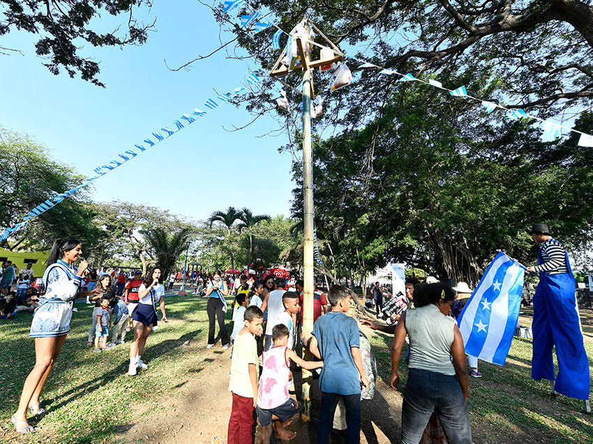 Juegos tradicionales se tomaron el Parque Forestal