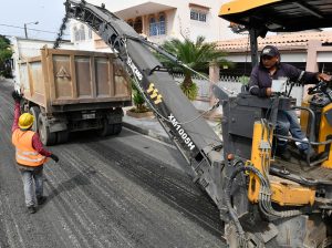 Municipio ejecuta mejoras en Callejón Soledad Rodríguez en el Suburbio