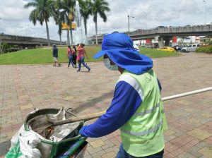 Tras la jornada electoral se recogieron alrededor de 100 toneladas de residuos en Guayaquil