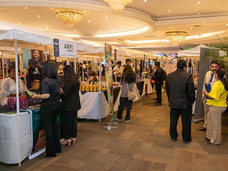 Campaña turística “Guayaquil Atrae” se promocionó en Feria Multicomer 2025