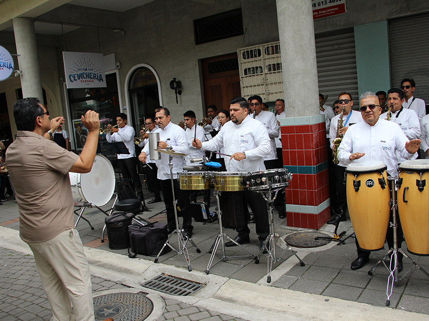 La Banda Municipal celebró su presentación número 1.000 con una fiesta musical en la Calle Panamá