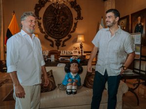 Mafalda visitó el Palacio Municipal y conquistó el corazón del Alcalde