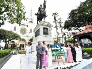 Ofrenda floral y tributo cívico a Bolívar por su natalicio