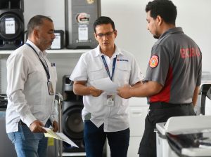 Operativo municipal verifica permisos y ordena actividad comercial
