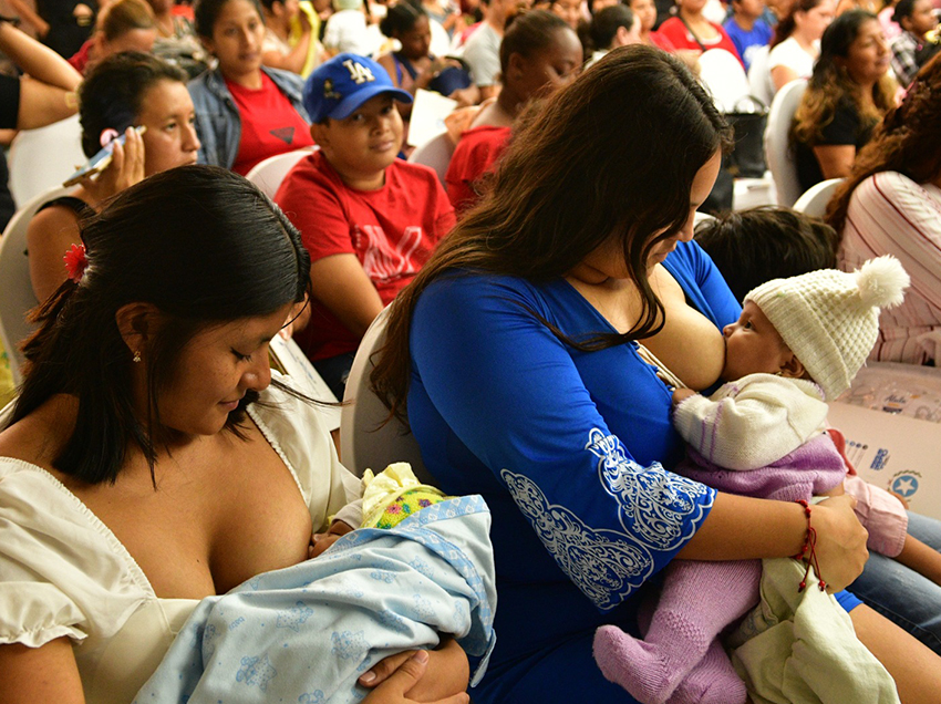 Más de 300 madres y embarazadas participaron en jornada municipal por la lactancia